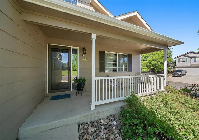 Photo 3 of Single family home for sale at 3700 Black Feather Trl, Castle Rock, CO 80104 | MLS# 2884835 | Listing updated on 2026-09-04