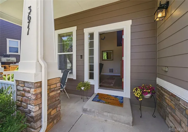 Photo 4 of Single family home for sale at 3671 Sunridge Ter Dr, Castle Rock, CO 80109 | MLS# 5359894 | Listing updated on 2026-08-31