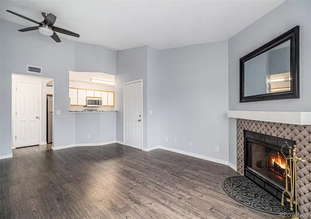 Listing Photo 4 - Condo for sale in building located at 5775 W Atlantic Pl, Lakewood, CO 80227 - Unit #303