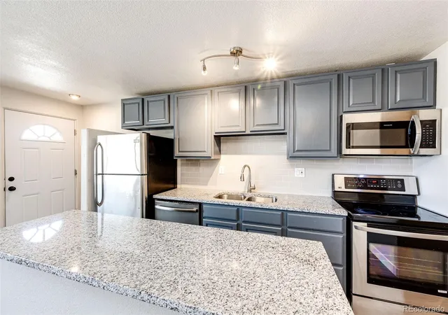4th image of 4625 W 6Th Ave #12, Denver, CO 80204 | MLS# 4125485