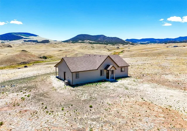 Homes for sale in Hartsel, CO | 990 Easton Rd, Hartsel, CO 80449 | MLS# 8943072