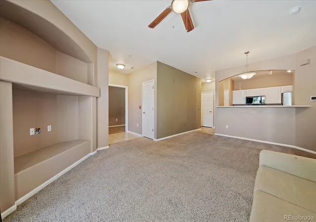 5th image of 5255 Memphis St #202, Denver, CO 80239 | MLS# 8797609