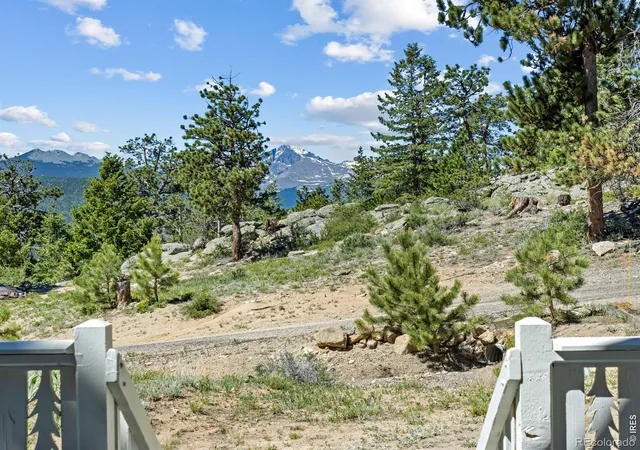 1st image of 13 Ridgewood Ln, Estes Park, CO 80517 | MLS# IR1061806