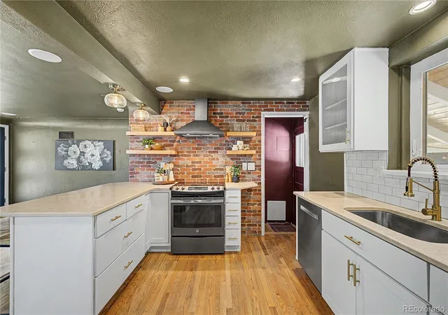 Photo 4 of Single family home for sale at 3818 W Alice Pl, Denver, CO 80211 | MLS# 5856327 | Listing updated on 2026-10-08