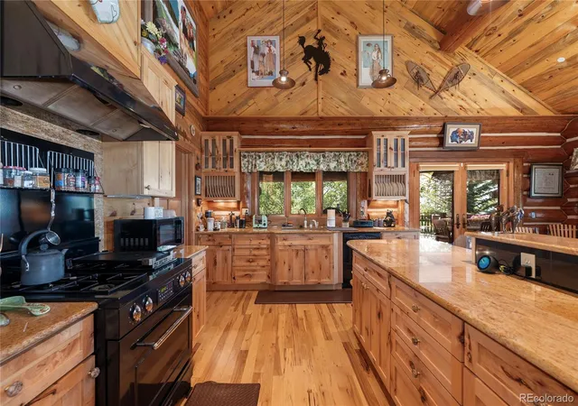 Photo 3 of Single family home for sale at 61 Farview Ln, Grand Lake, CO 80447 | MLS# 6195400 | Listing updated on 2026-06-22