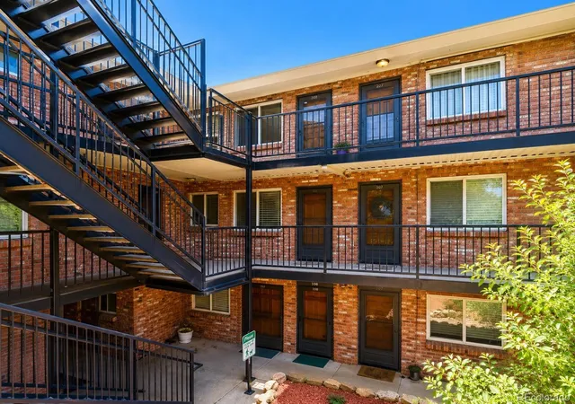 Photo 2 of Condo for sale at 155 S Pennsylvania St #202, Denver, CO 80209 | MLS# 2519685 | Listing updated on 2026-08-31