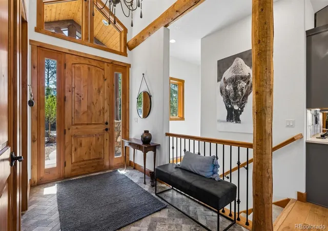 Photo 3 of Single family home for sale at 7147 Lodgepole Ct, Evergreen, CO 80439 | MLS# 6651172 | Listing updated on 2026-10-03