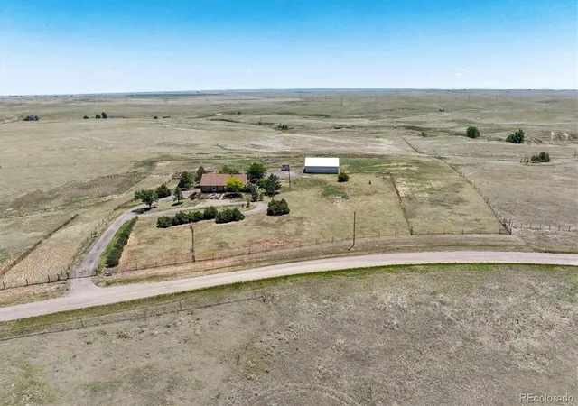Photo 5 of Single family home for sale at 45412 Sun Country Dr, Elizabeth, CO 80107 | MLS# 7790462 | Listing updated on 2026-09-01