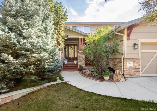 5th image of 25042 E Davies Dr, Aurora, CO 80016 | MLS# 8521427