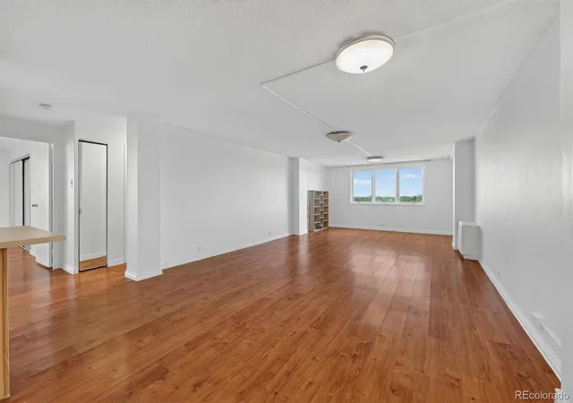 4th image of 2225 Buchtel Blvd #1101, Denver, CO 80210 | MLS# 9814708