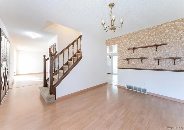 3rd image of 10064 W Lake Dr, Littleton, CO 80127 | MLS# 9024537