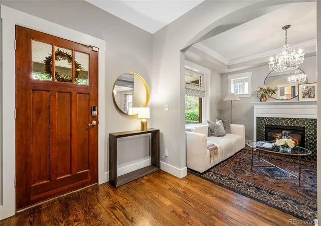 3rd image of 1031 Fillmore St, Denver, CO 80206 | MLS# 1857171