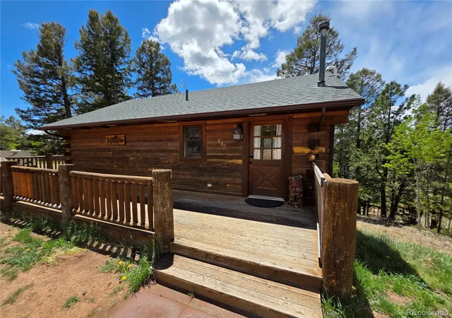 Homes for sale in Divide, CO | 17 Deer Lake Cir, Divide, CO 80814 | MLS# 1948033