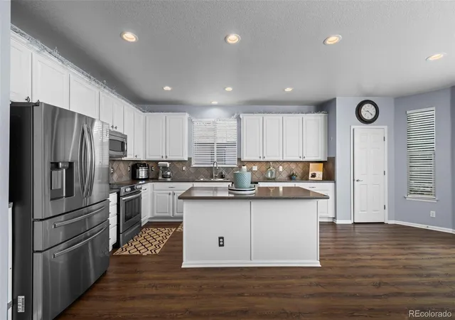 5th image of 214 N Flat Rock St, Aurora, CO 80018 | MLS# 8520953