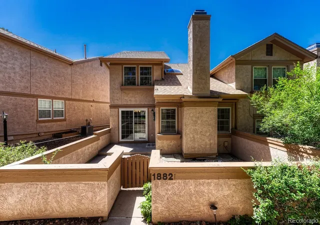 Photo 2 of Townhouse for sale at 1882 Brookdale Dr, Colorado Springs, CO 80918 | MLS# 5009789 | Listing updated on 2026-09-26