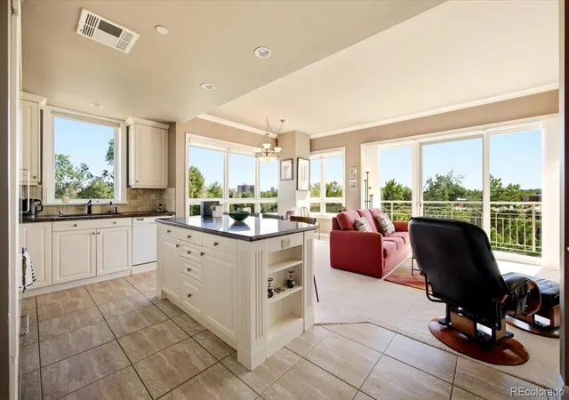 3rd image of 400 E 3Rd Ave #401, Denver, CO 80203 | MLS# 5416472