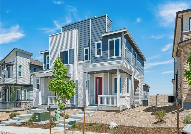 Photo 2 of Single family home for sale at 21371 E 67th Avenue, Aurora, CO 80019 | MLS# 2108687 | Listing updated on 2026-10-02