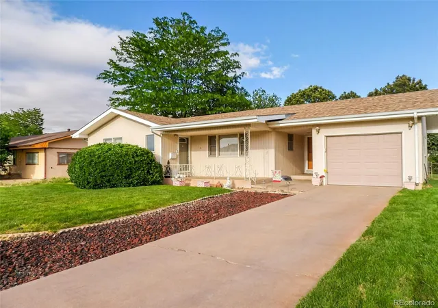 2nd image of 10 Oxford St, Pueblo, CO 81005 | MLS# 4213309