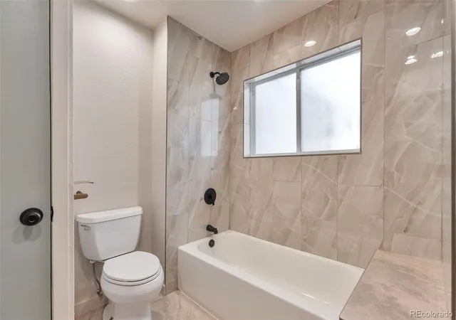 Photo 4 of Single family home for sale at 815 Zion St, Aurora, CO 80011 | MLS# 8654273 | Listing updated on 2026-09-23