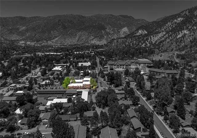 Homes for sale in Glenwood Springs, CO | 2015 Blake Avenue, Glenwood Springs, CO 81601 | Houzeo
