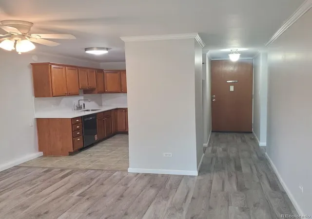 5th image of 725 S Clinton St #11A, Denver, CO 80247 | MLS# 6950156