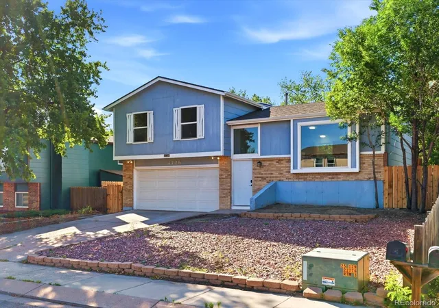 Photo 3 of Single family home for sale at 4726 Trailmark Loop, Colorado Springs, CO 80916 | MLS# 3260613 | Listing updated on 2026-10-01