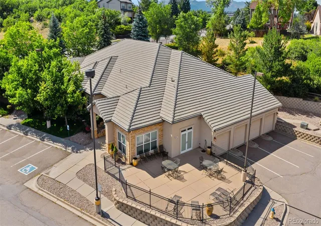 Listing Photo 2 - Condo for sale in building located at 605 Cougar Blf Pt, Colorado Springs, CO 80906 - Unit #206