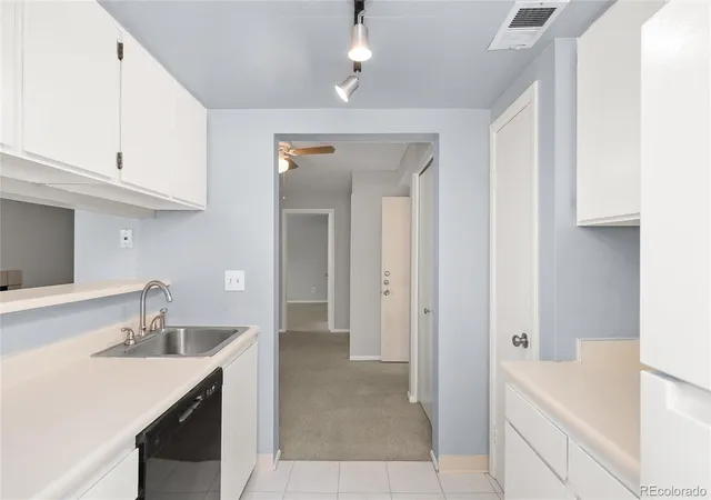 5th image of 3083 S Ursula Cir #201, Aurora, CO 80014 | MLS# 6776431