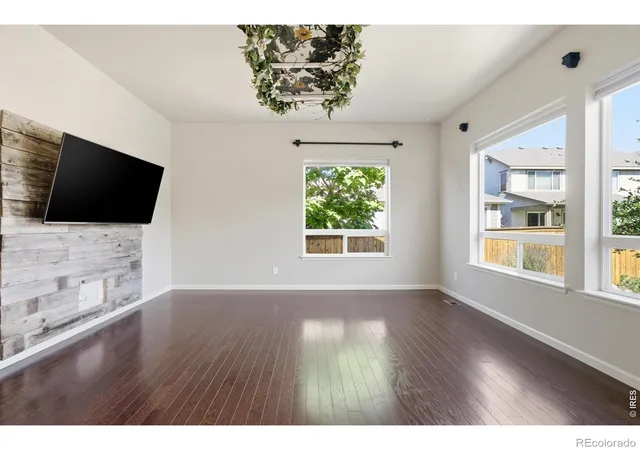 5th image of 882 Jenny Ln, Berthoud, CO 80513 | MLS# IR1061931