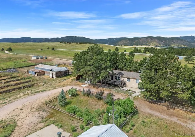 5th image of 10661 Spruce Mountain Rd, Larkspur, CO 80118 | MLS# 7888664