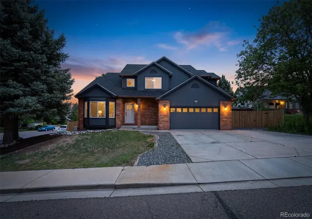 2nd image of 1464 Cherrywood Wy, Longmont, CO 80504 | MLS# 2939120