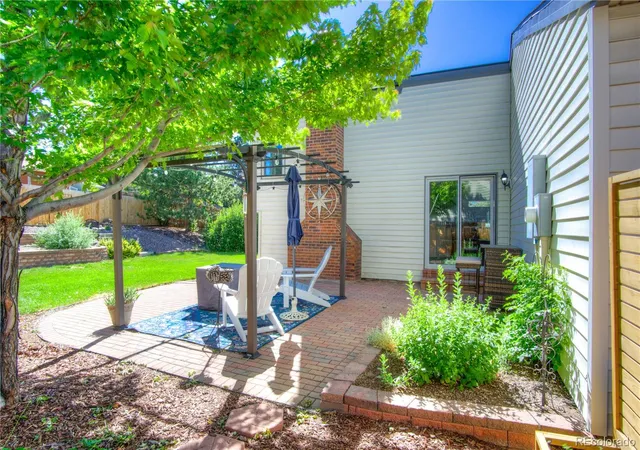 3rd image of 8707 W Glasgow Pl, Littleton, CO 80128 | MLS# 5938923
