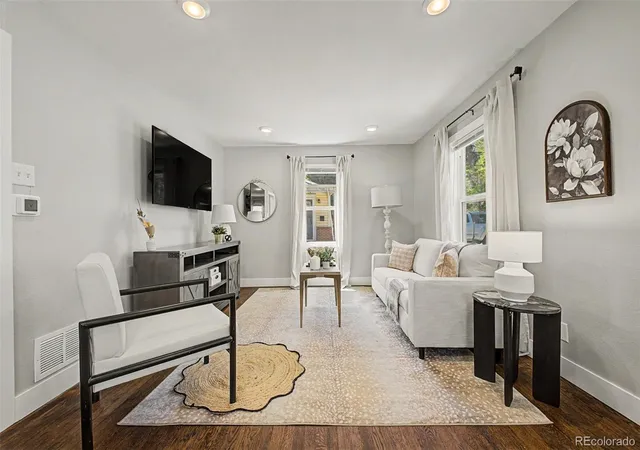 Photo 4 of Single family home for sale at 1870 W Beekman Pl, Denver, CO 80221 | MLS# 2166575 | Listing updated on 2026-08-14