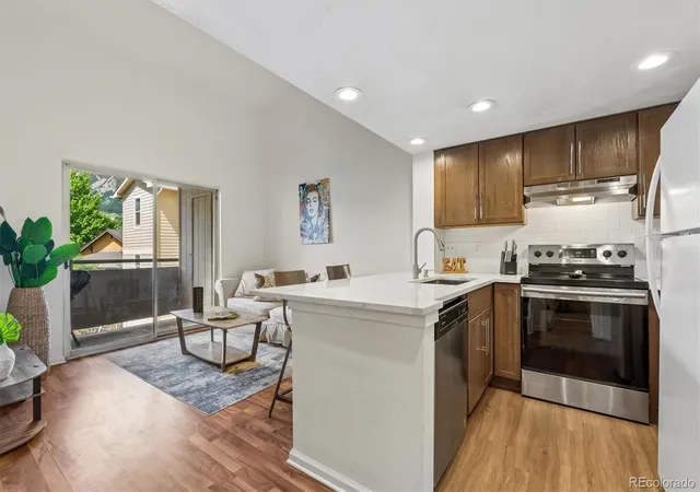 4th image of 935 Broadway #211, Boulder, CO 80302 | MLS# 5135875