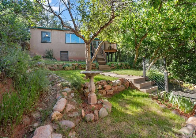 Single family home for sale at 215 Washington Ave, Manitou Springs, CO 80829 | MLS# 4218709