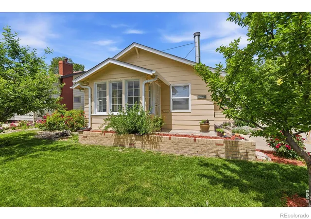 Homes for sale in Loveland, CO | 557 E 9Th St, Loveland, CO 80537 | MLS# IR1061989