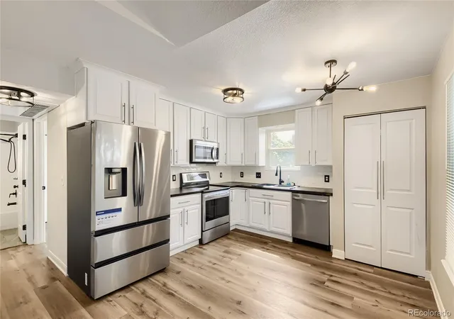 5th image of 1880 S Cole St, Lakewood, CO 80228