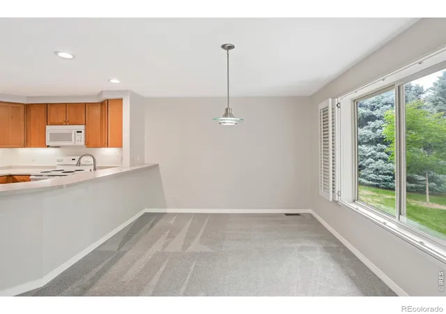 5th image of 926 Hover Ridge Cir, Longmont, CO 80501 | MLS# IR1062006