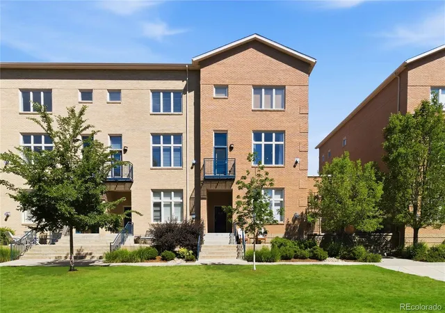1st image of 220 Roslyn St #710, Denver, CO 80230 | MLS# 5148034