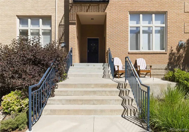 3rd image of 220 Roslyn St #710, Denver, CO 80230 | MLS# 5148034