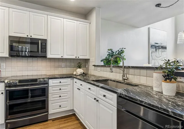 Photo 3 of Townhouse for sale at 4348 S Queen Ct, Littleton, CO 80127 | MLS# 2290801 | Listing updated on 2026-09-23
