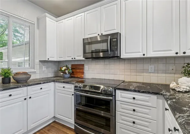 Photo 3 of Townhouse for sale at 4348 S Queen Ct, Littleton, CO 80127 | MLS# 2290801 | Listing updated on 2026-10-03