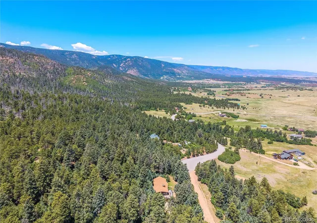 Homes for sale in Larkspur, CO | 2924 Valley Park Dr, Larkspur, CO 80118 | MLS# 7902224