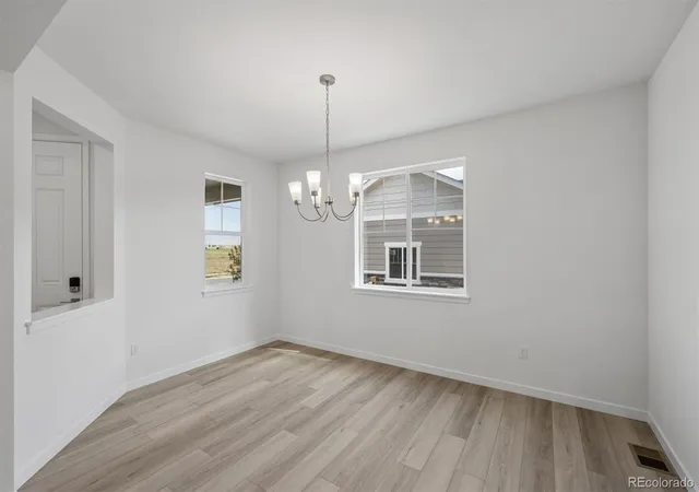 5th image of 3661 N Hayleyville St, Aurora, CO 80019 | MLS# 9400748