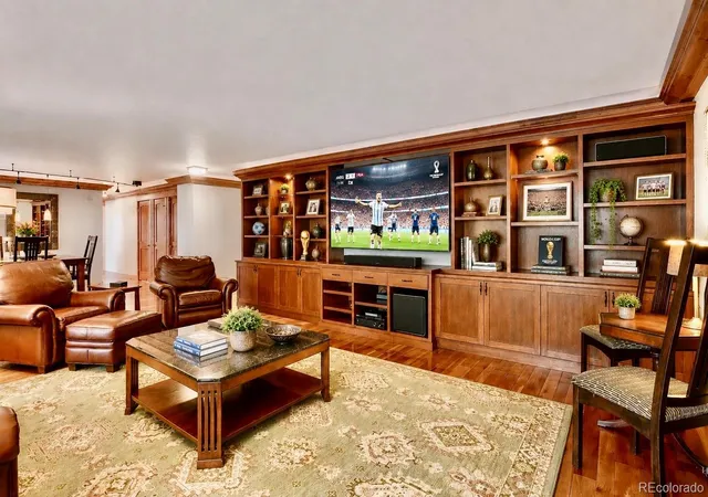 Photo 3 of Condo for sale at 1551 Larimer St #404, Denver, CO 80202 | MLS# 7108686 | Listing updated on 2026-10-01