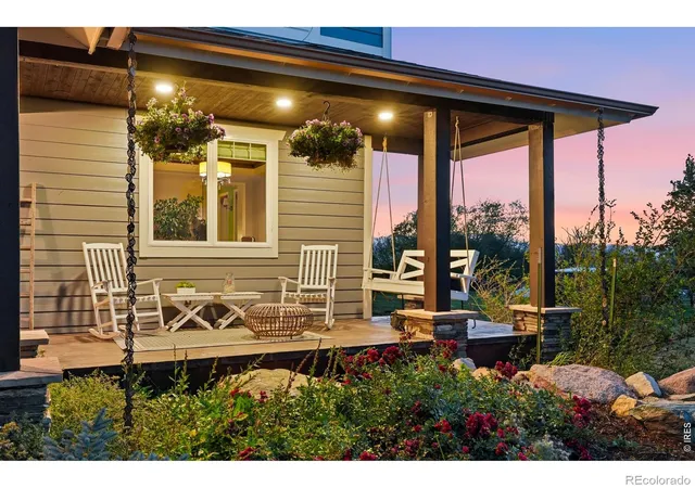 Homes for sale in Lafayette, CO | 871 Bluebird Ln, Lafayette, CO 80026 | MLS# IR1062049