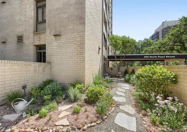 2nd image of 800 N Pearl St #407, Denver, CO 80203 | MLS# 2892072