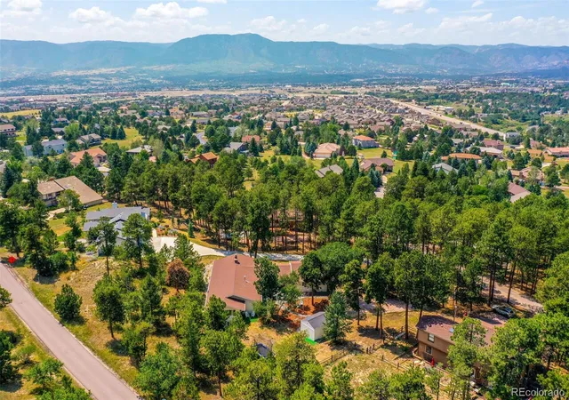 Photo 4 of Single family home for sale at 435 Wolverine Way, Monument, CO 80132 | MLS# 7653639 | Listing updated on 2026-08-18