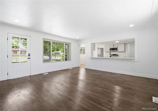 5th image of 850 S Everett St, Lakewood, CO 80226 | MLS# 4440768