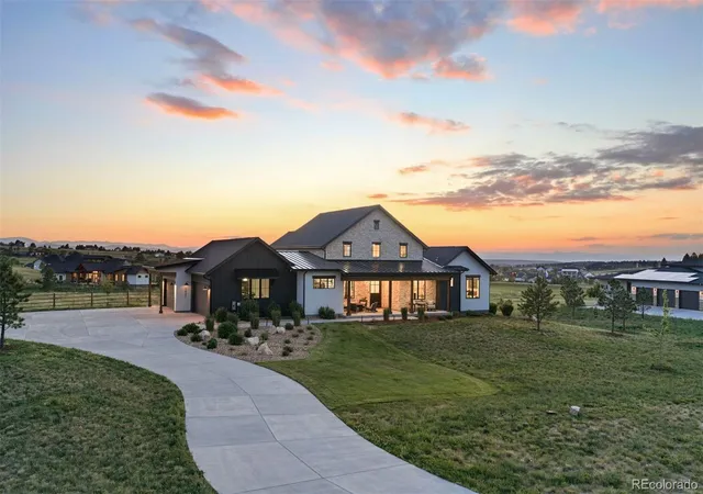 Homes for sale in Franktown, CO | 2433 Fox View Trl, Franktown, CO 80116 | MLS# 8488892